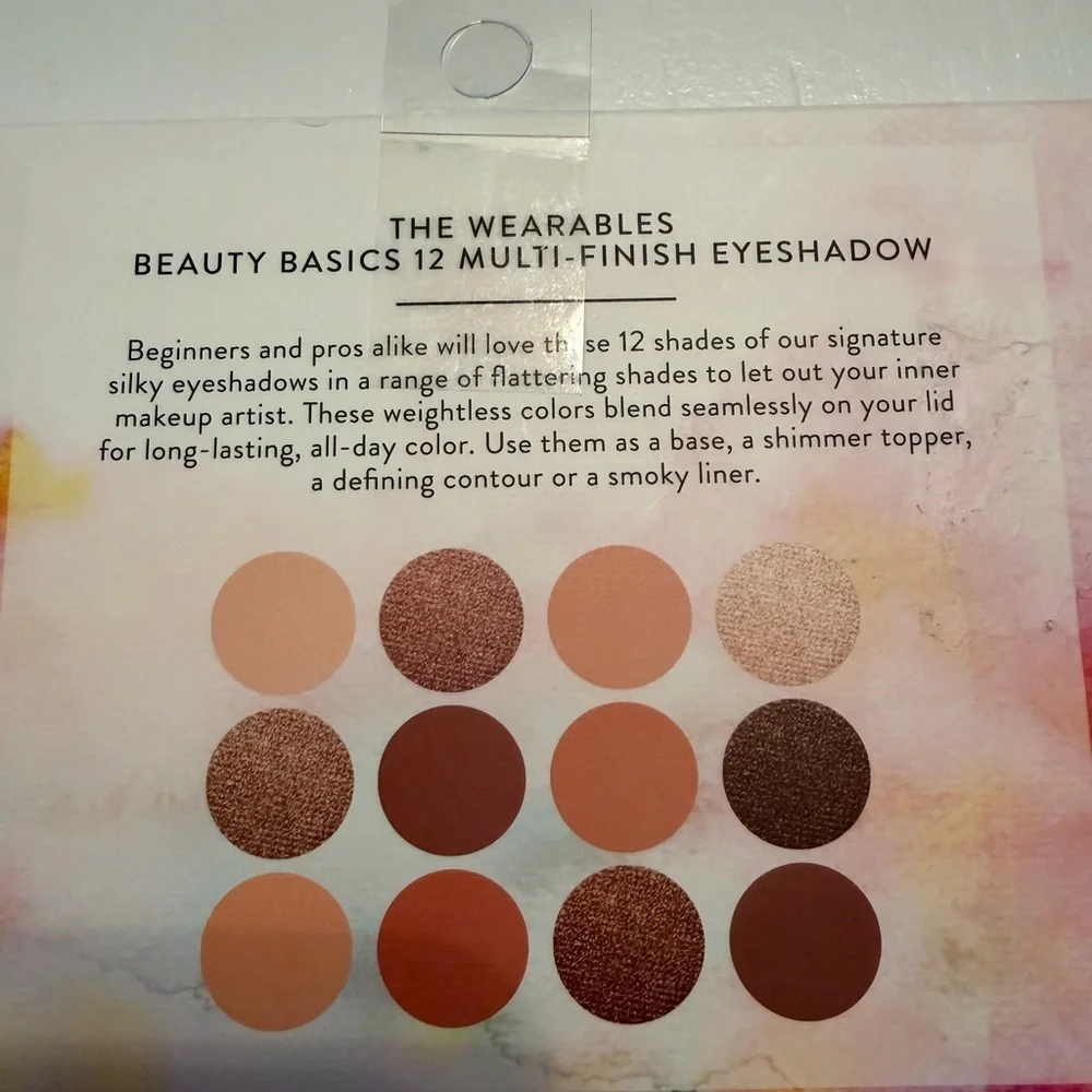 Laura Geller NEW IN BOX Beauty Basics 12 Multi-Finish Eyeshadow Palette